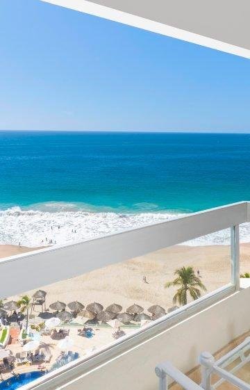 Hotel Krystal® Ixtapa