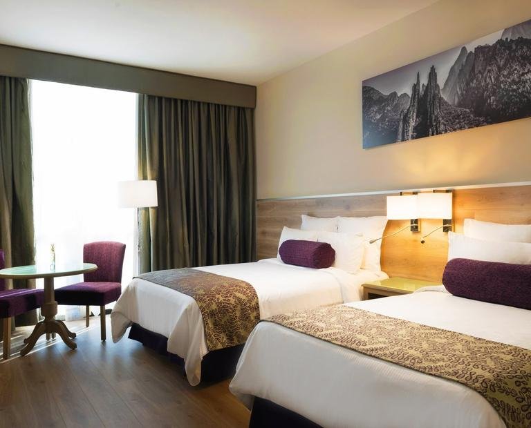 Deluxe doble Hotel Krystal® Monterrey