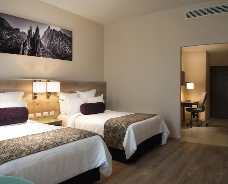 Deluxe doble Hotel Krystal® Monterrey