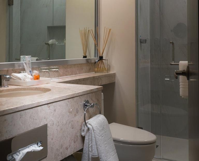 Master suite king Hotel Krystal® Monterrey