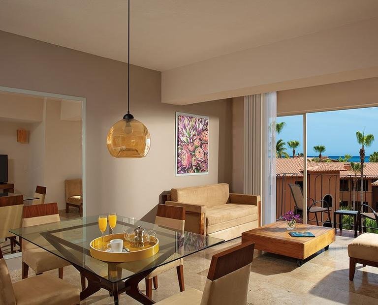One bedroom suite garden view king Hotel Krystal Grand® Los Cabos