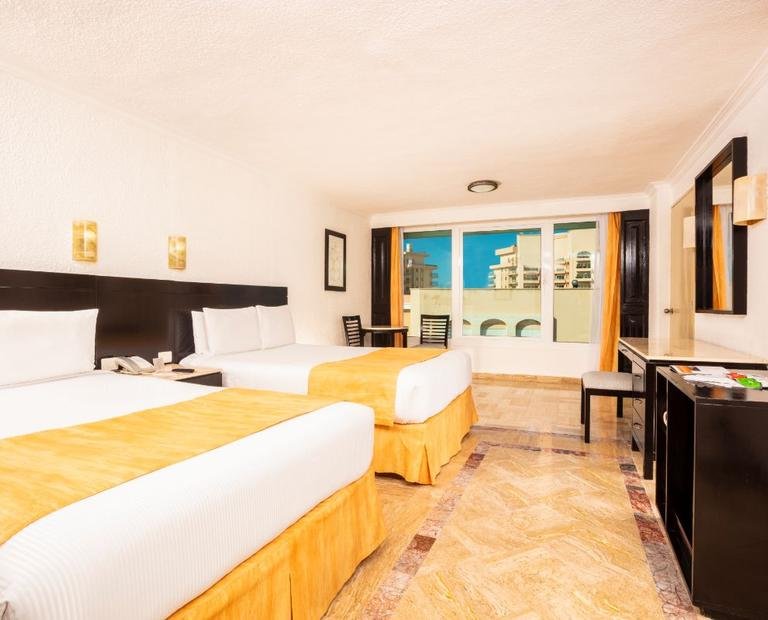 Estándar dos camas Hotel Krystal Cancún