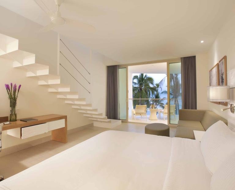 Jr. suite terrace Hotel Krystal Grand® Puerto Vallarta