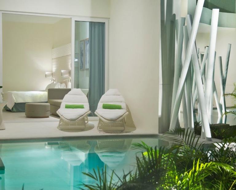 Jr. suite swim out Hotel Krystal Grand® Puerto Vallarta