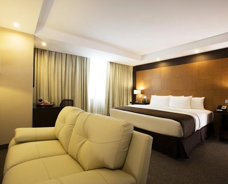 Junior suite Hotel Krystal Urban Aeropuerto Ciudad de México